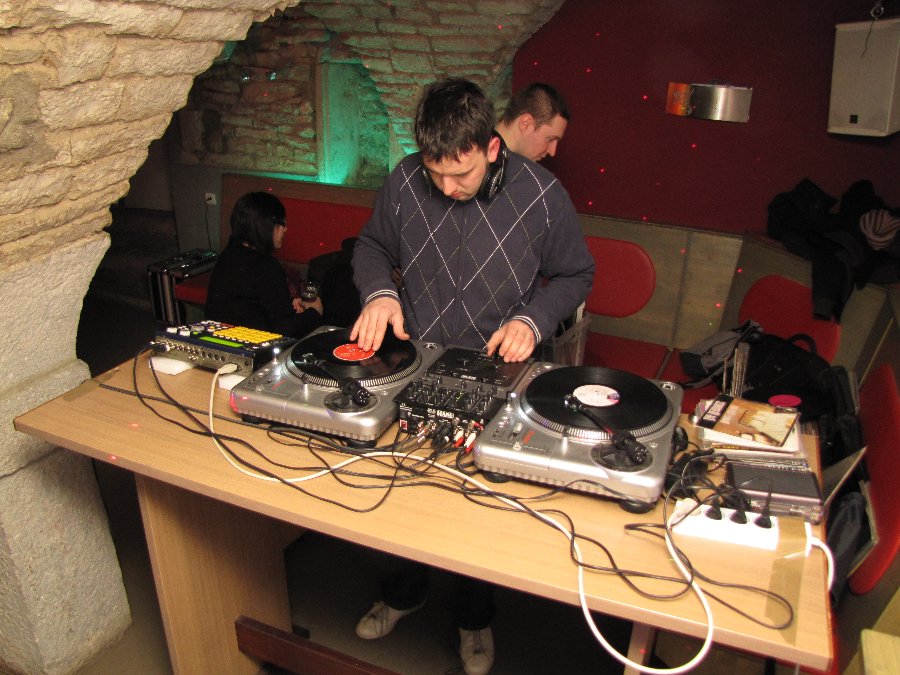 DJ Naze et DJ Profka - DJ Naze Et DJ Profka - 12/03/2010 - La Cour des Miracles à Besançon - Photo n5