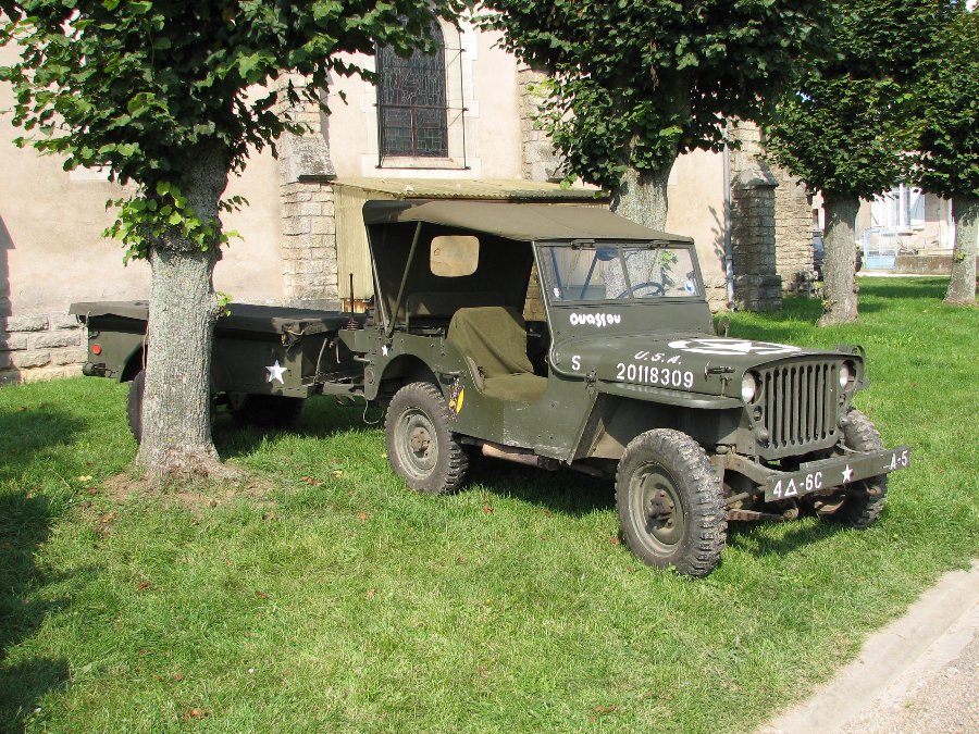 Vehicules - Commémoration 1945 à Richecourt  25/09/2005 - Photo n4