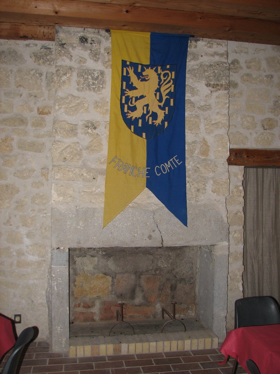 Interieur du chateau - Fête médiévale au Château de Joux (25) - Photo n11