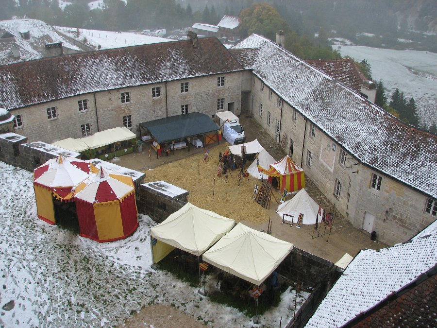 Le chateau - Fête médiévale au Château de Joux (25) - Photo n14