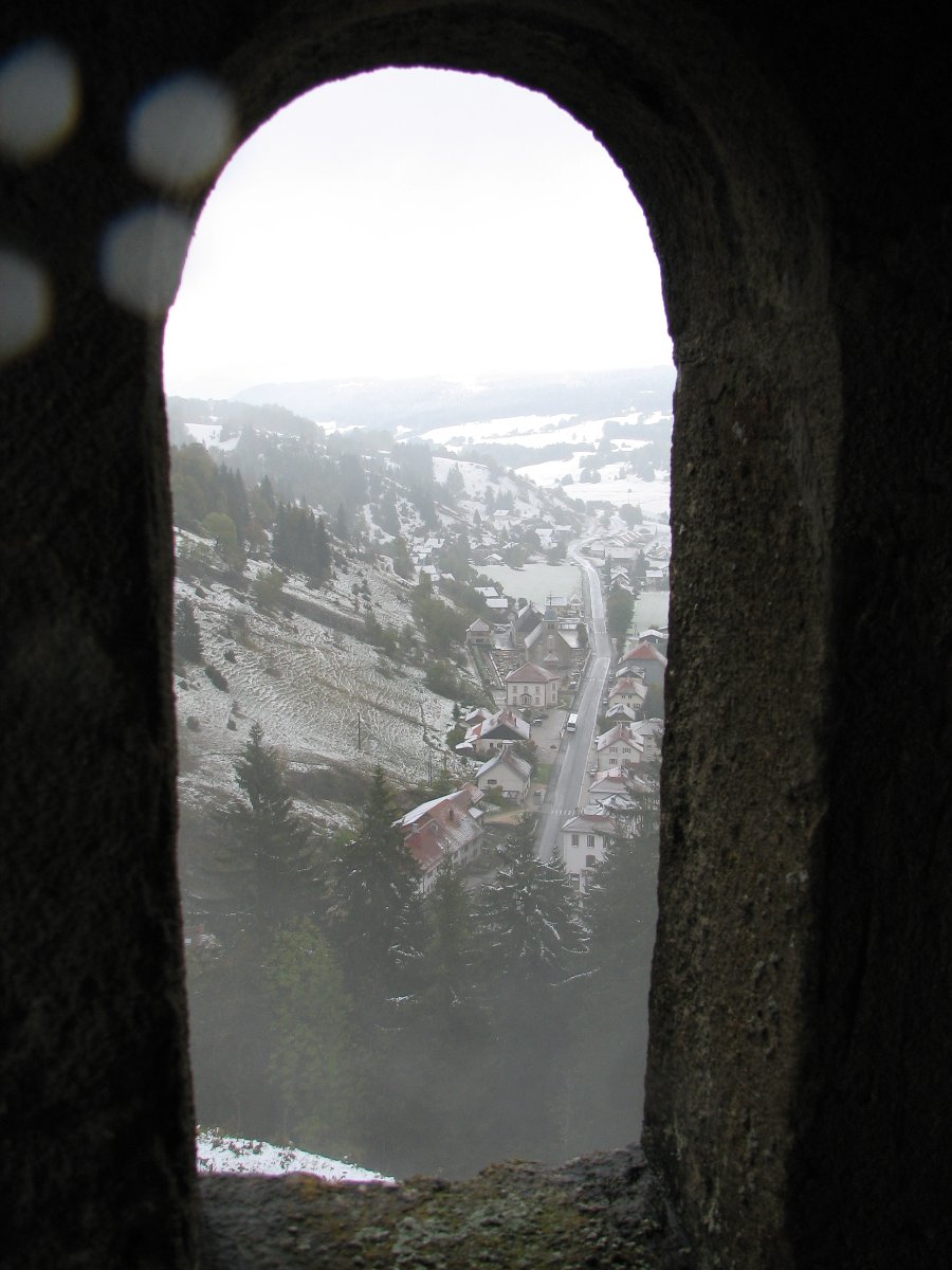 Le chateau - Fête médiévale au Château de Joux (25) - Photo n94