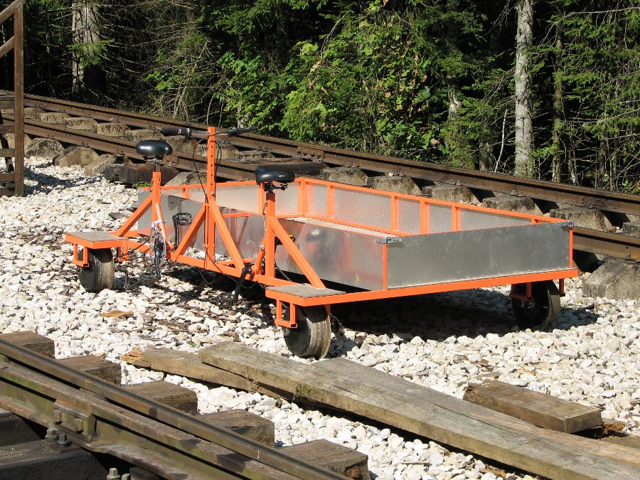Exterieur - Manoeuvres - Le Conifer - Train touristique à vapeur - Photo n16