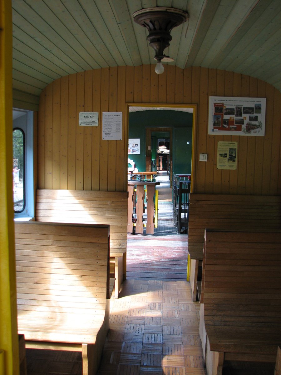 Dans les wagons - Le Conifer - Train touristique à vapeur - Photo n10