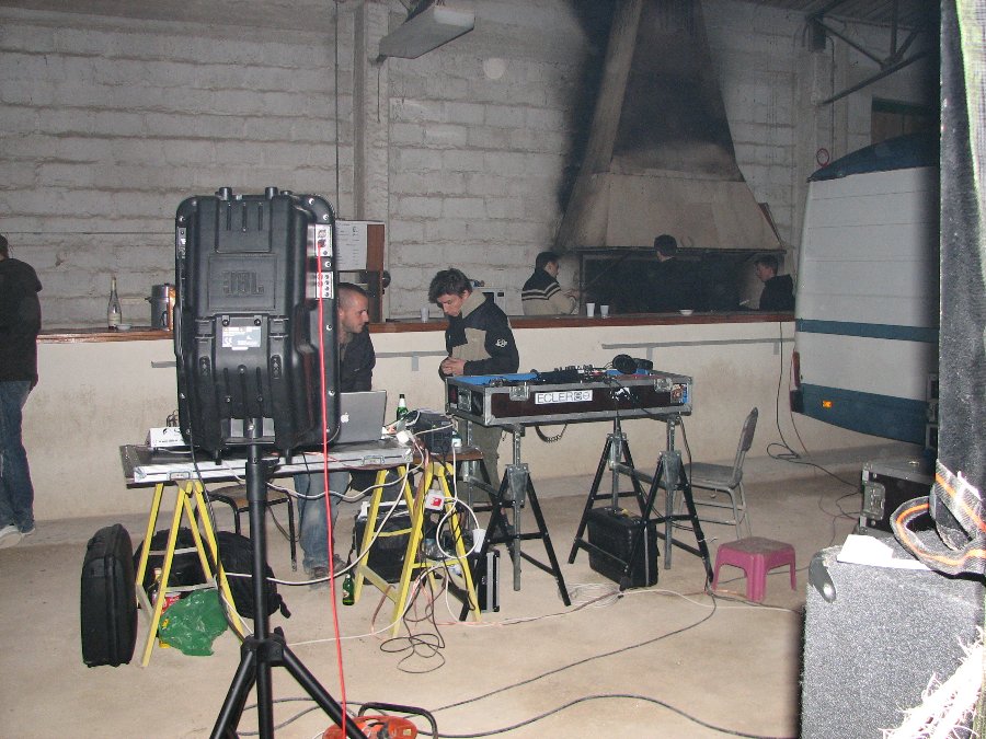 Mix et live electro - F.L.F. sound system - Avril 2006 à Nancy - Photo n13