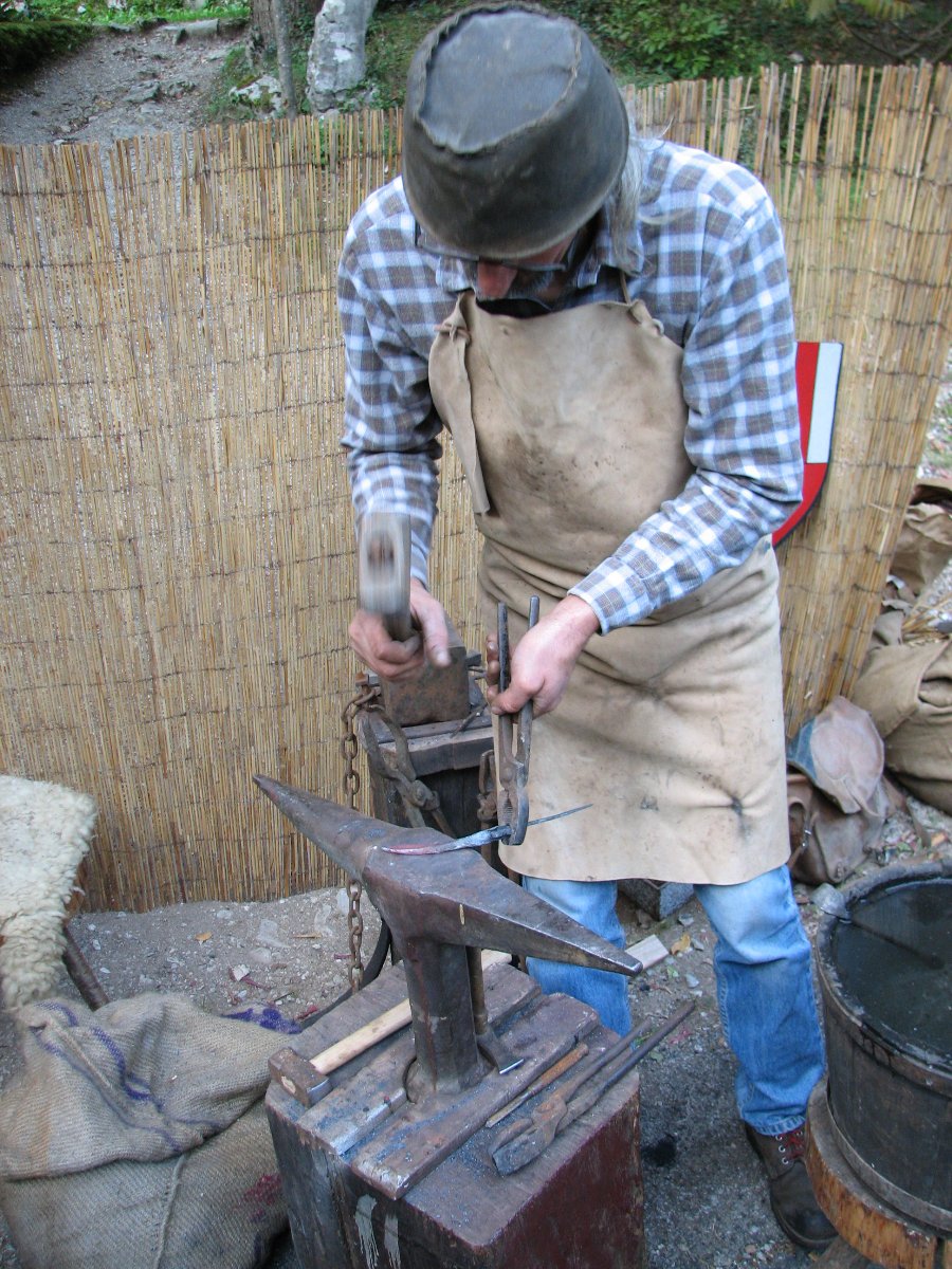 Fabrication d'un couteau - Démonstration de forge le 27/09/2008 - Photo n23