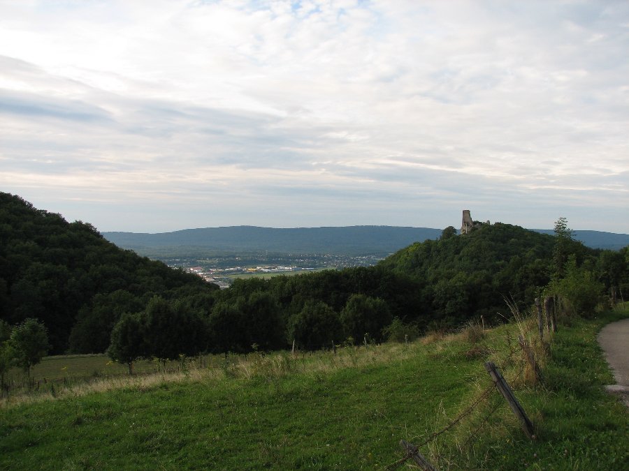 Fort de Montfaucon - Panorama - Forts, châteaux et ruines en Franche-Comté - Photo n16