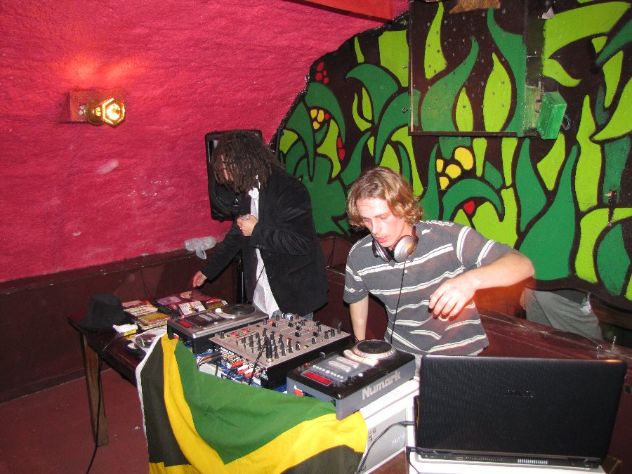 3 - Dance hall - Faya Kings Sound feat. Jah Soldiaz - 30/12/2009 - Photo n3