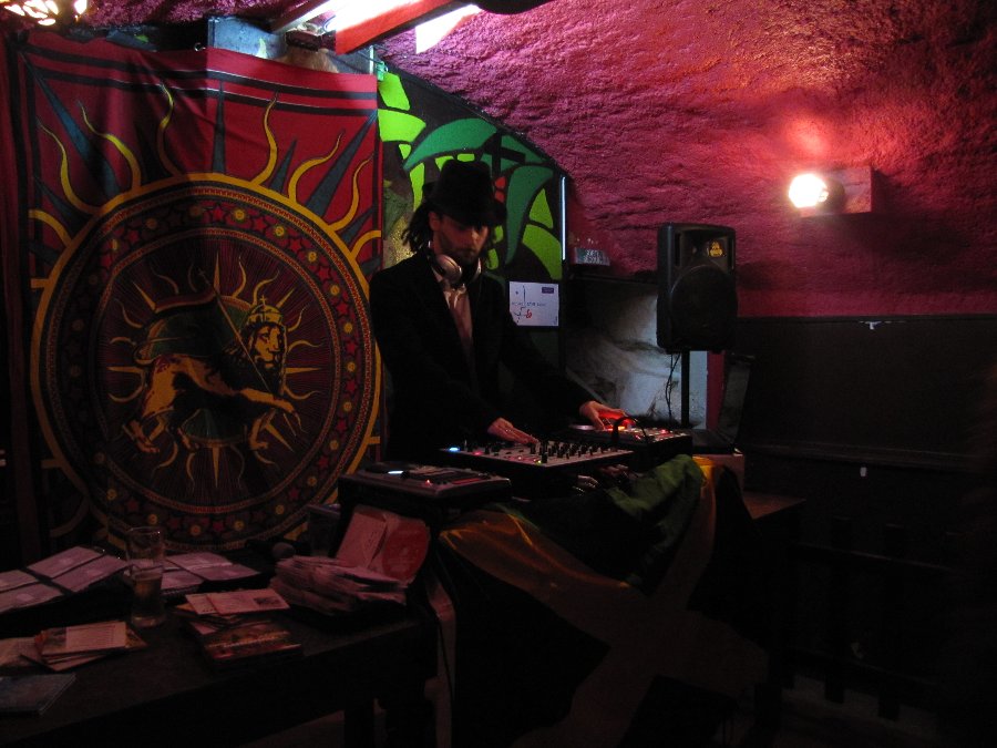 1 - Mix - Faya Kings Sound feat. Jah Soldiaz - 30/12/2009 - Photo n5