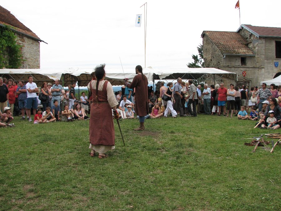Combats - Fête médiévale au Château de Gondenans-Montby (70) - Photo n13