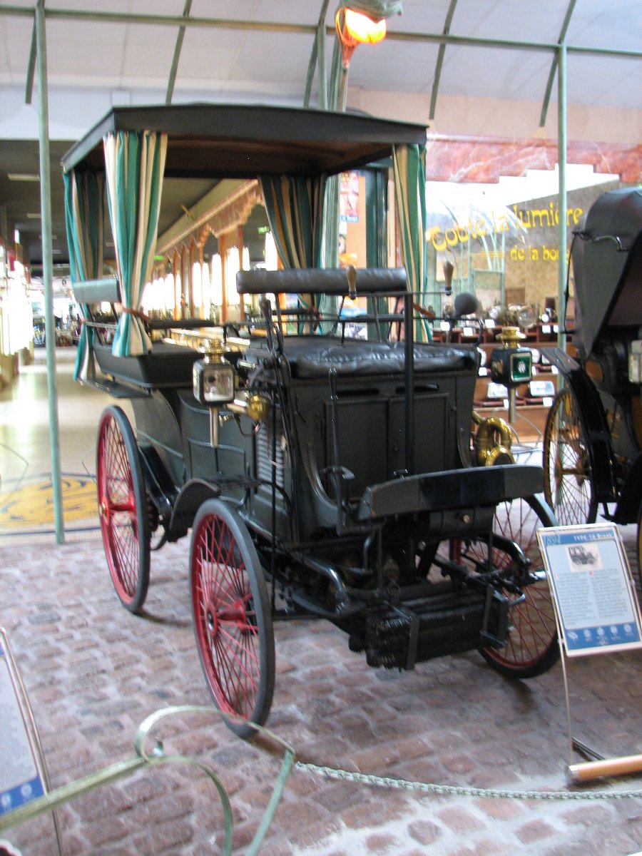 Voitures - Musée de laventure Peugeot à Sochaux (90) - Photo n10