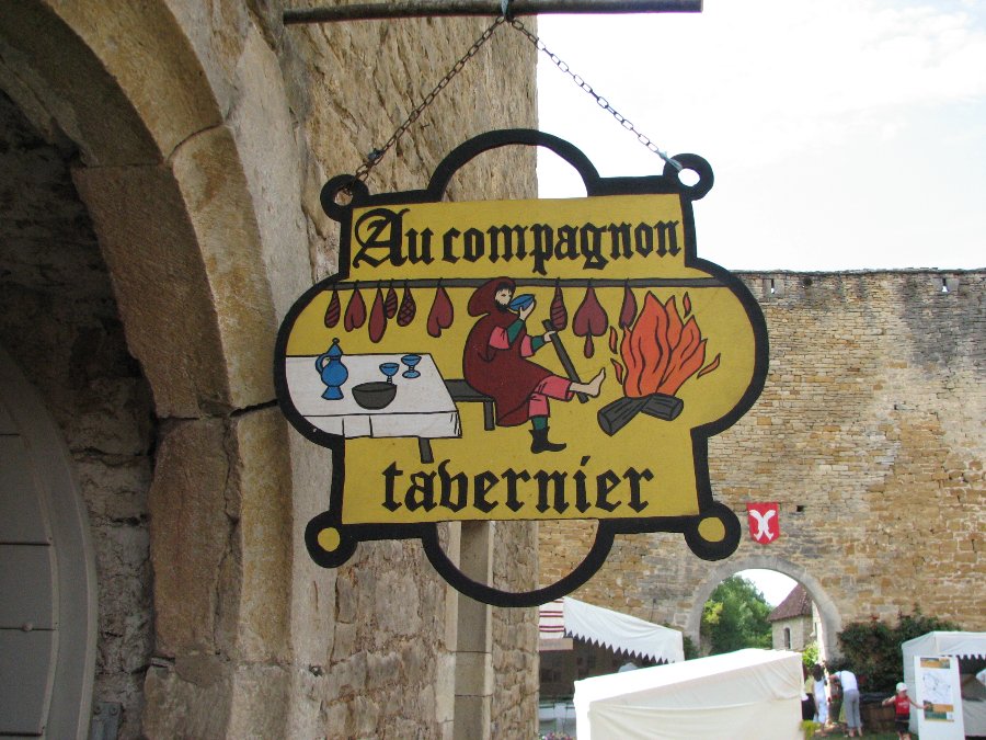 Restauration - Fête médiévale au Château dOricourt (70) - Photo n1