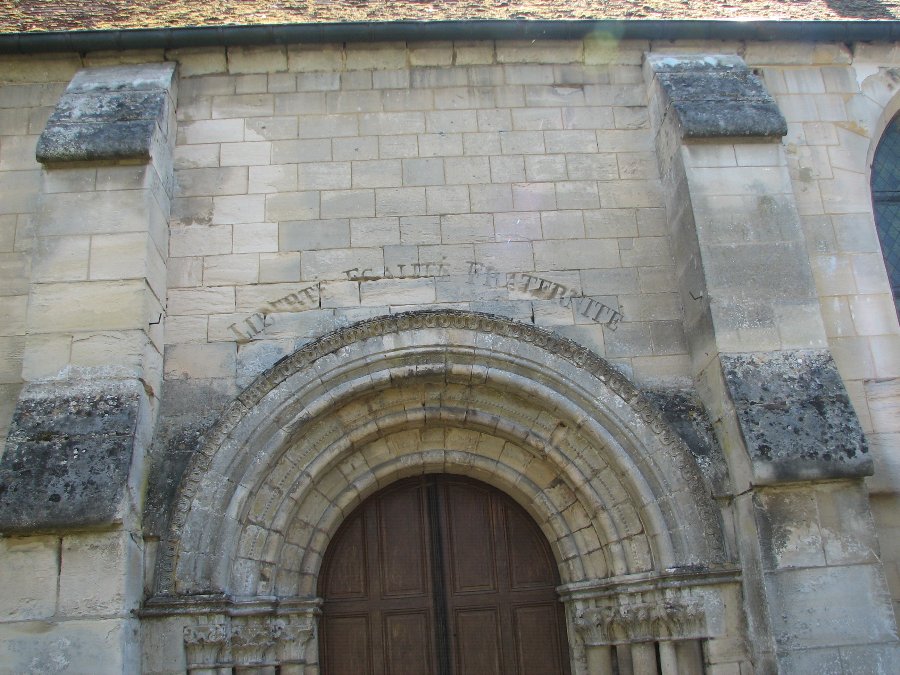 Eglise St Lucien d'Avernes - Le Vexin Français - Photo n1